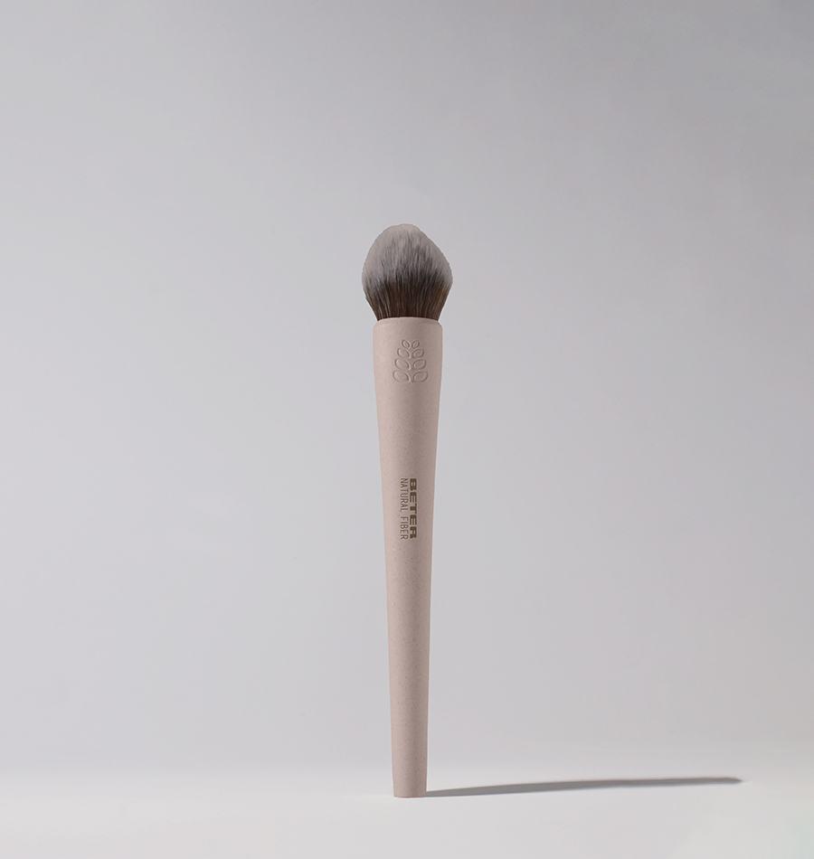 natural-fiber-yachiyo-blush-brush (1).jpg