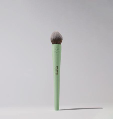 natural-fiber-yachiyo-blush-brush.jpg