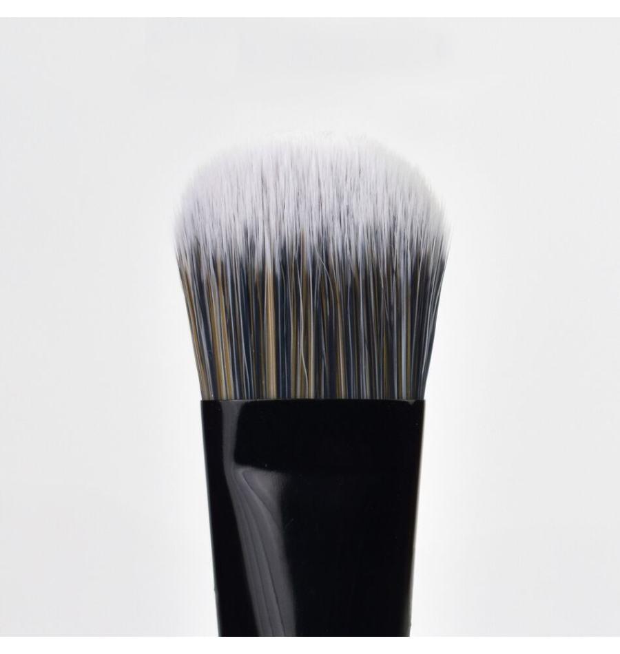 no-23-liquid-foundation-brush-beter-elite (1).jpg